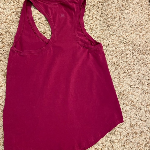 Lululemon Love tank size 2 - Picture 3 of 4